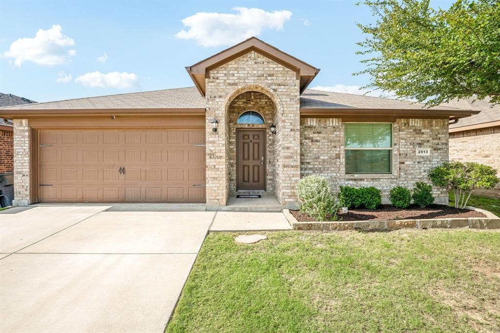 2513 Clarks Mill Ln