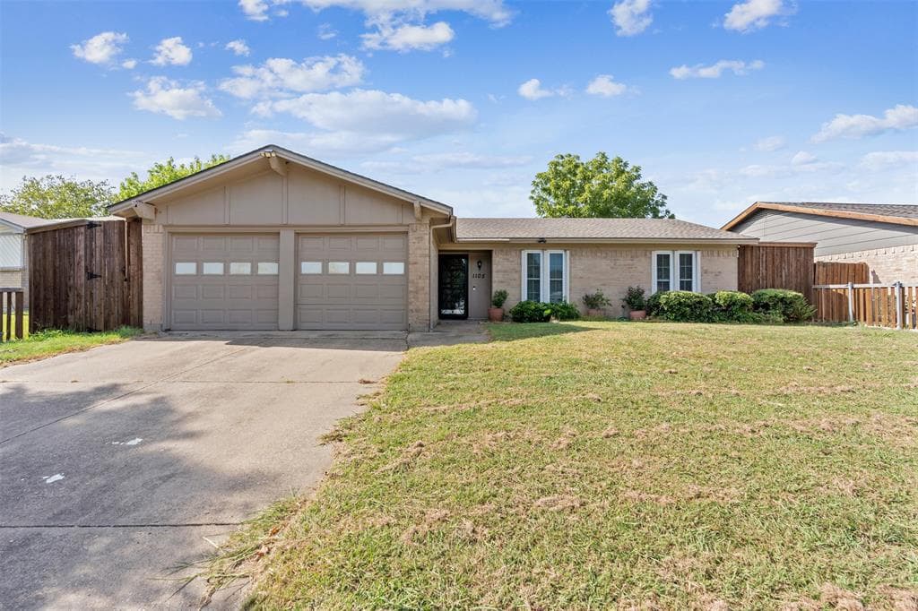1105 Tracy Ln