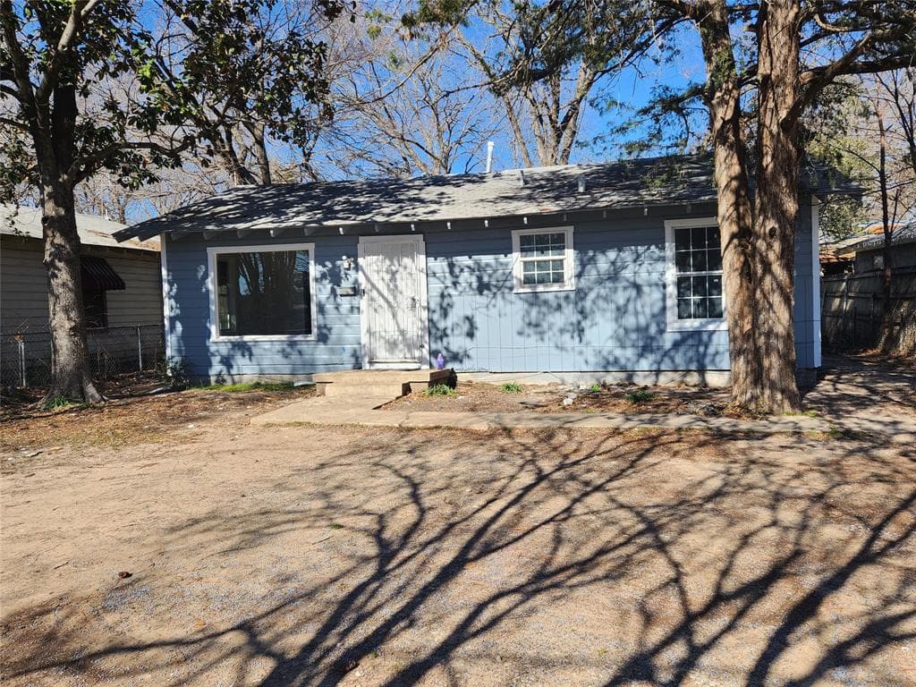 8717 Odom Dr