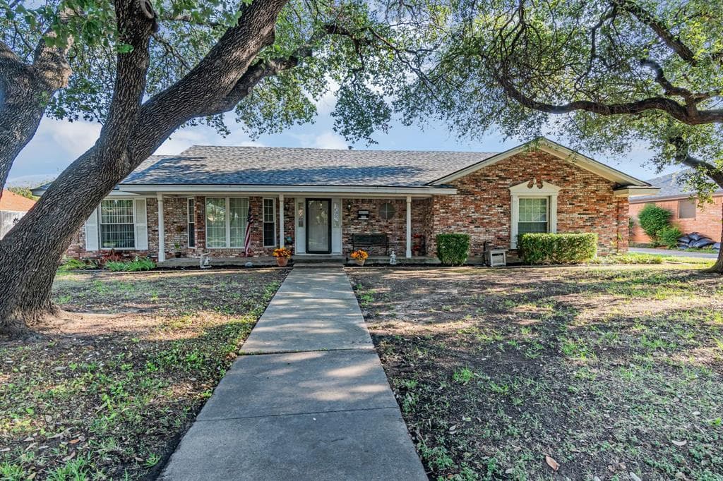 Main property image
