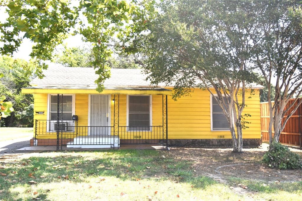 402 S Story Rd