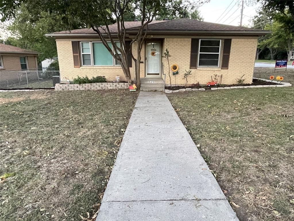 529 Crandle Dr