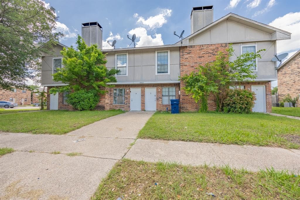 2813 Wimbledon Ct