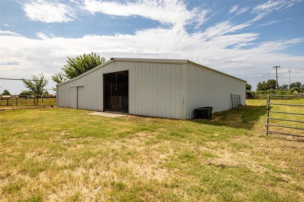 207 Lazy B Ln Sp