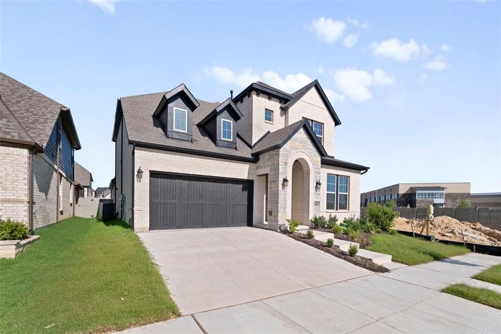 1821 Friendship Ln