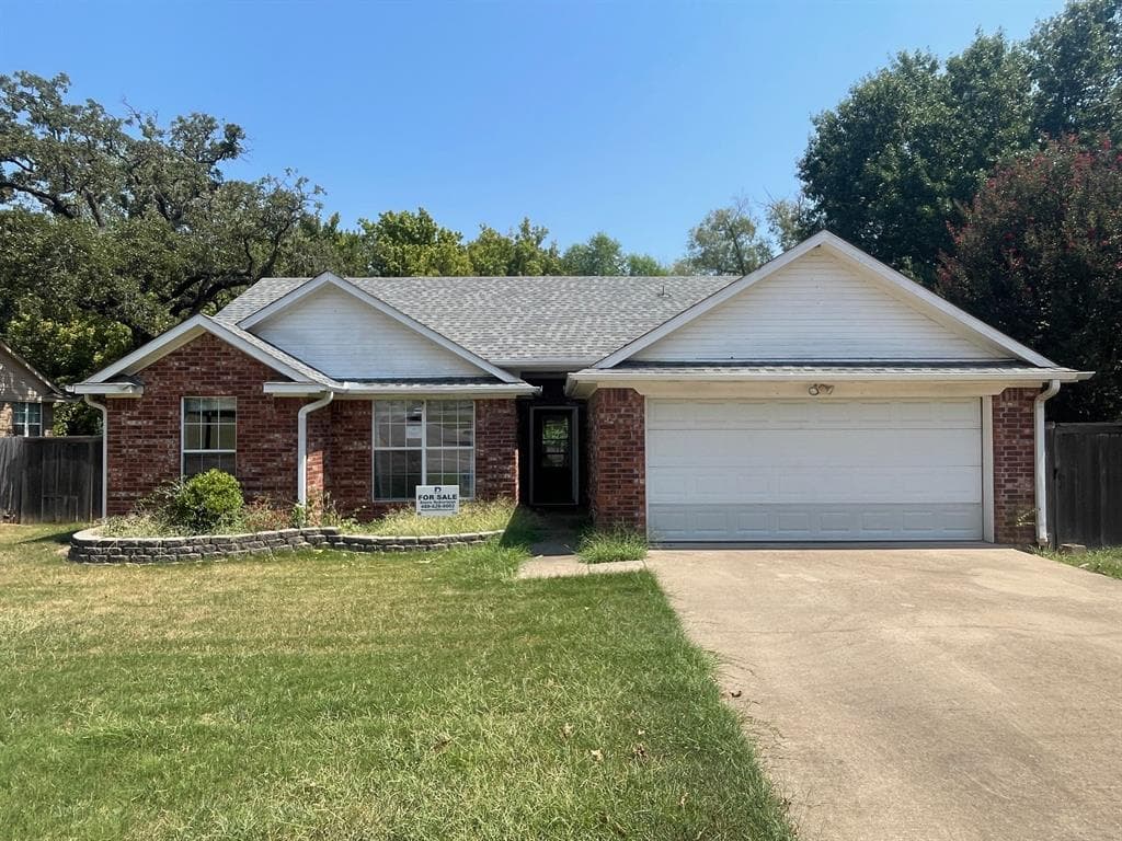 1021 Oak Ridge Dr