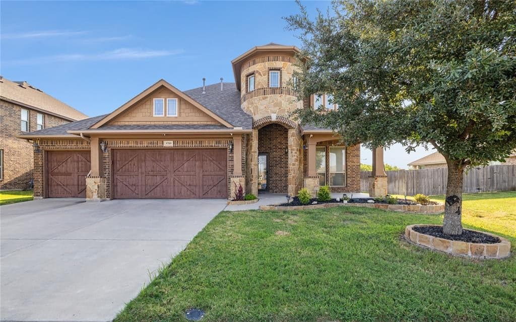 9709 Cypress Lake Dr