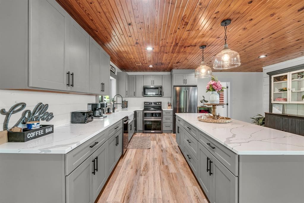 1217 Hidden Cove Ct