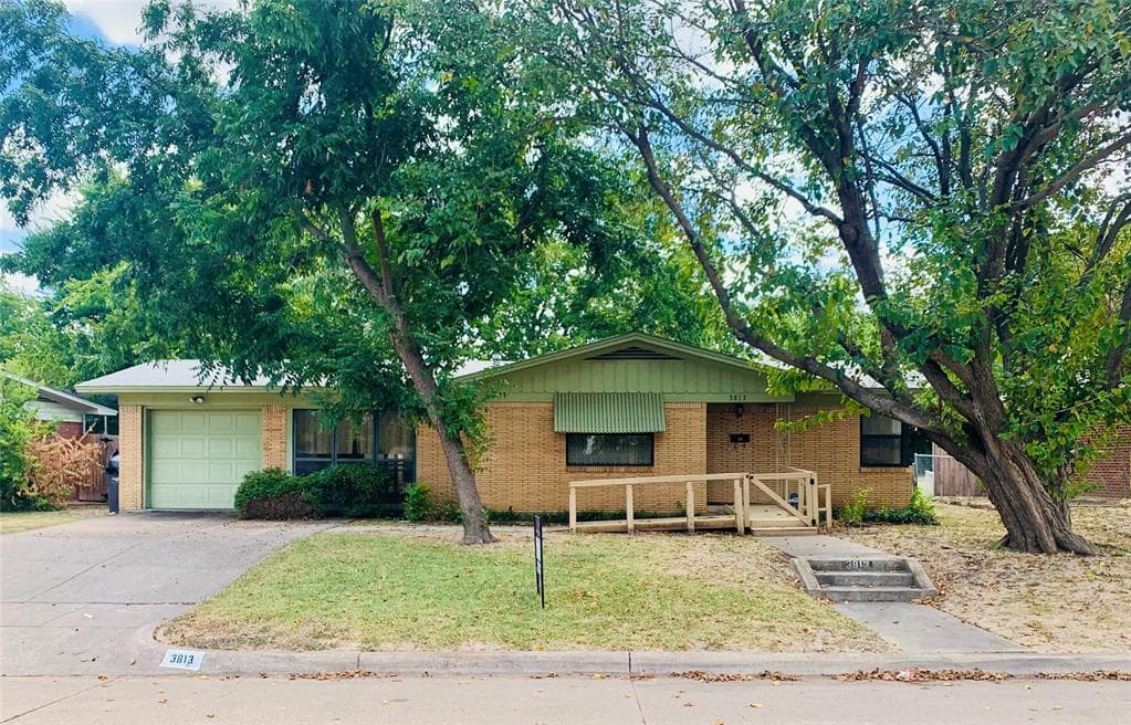 3813 W Spurgeon St