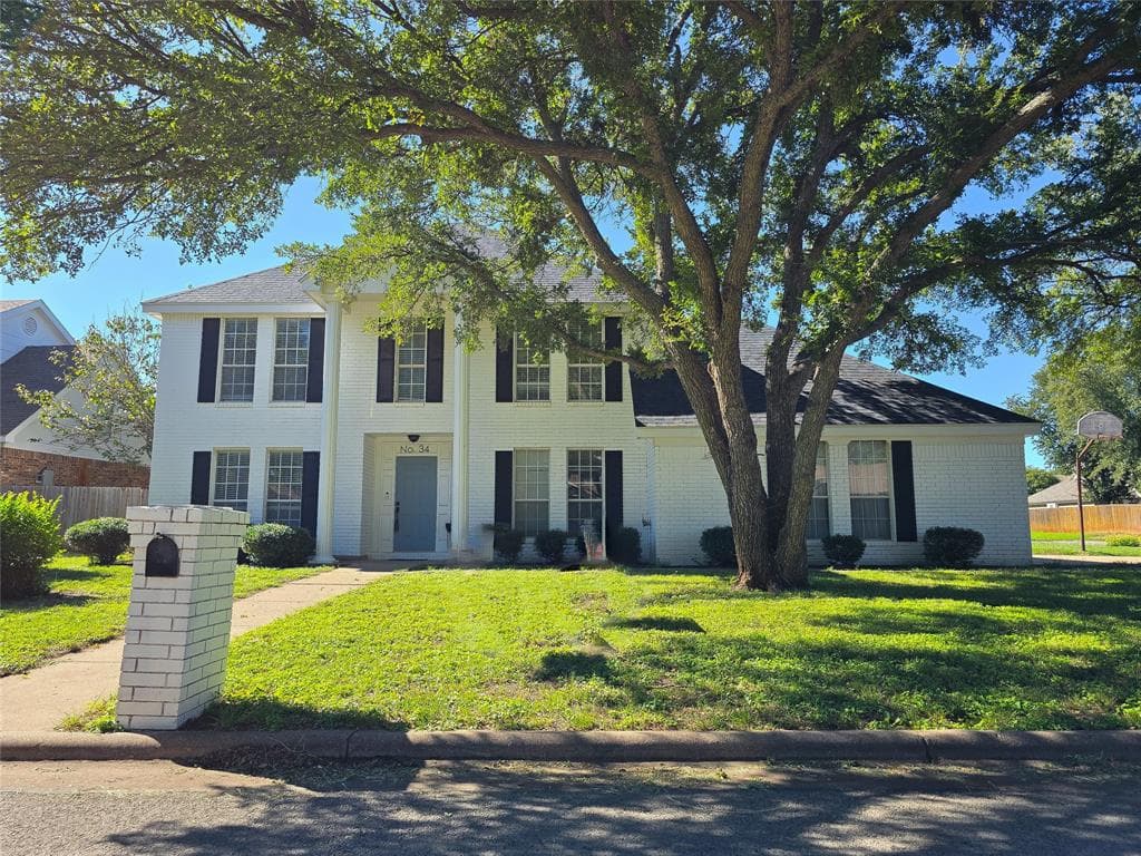 34 Pebble Beach St