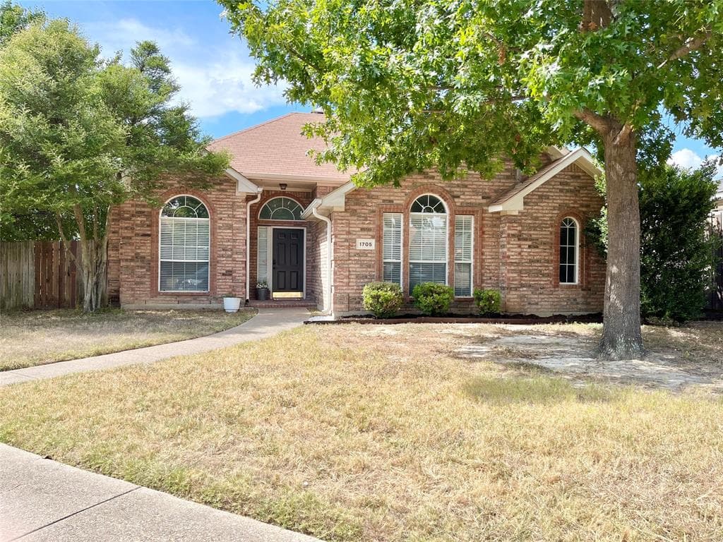 1705 Post Oak Dr