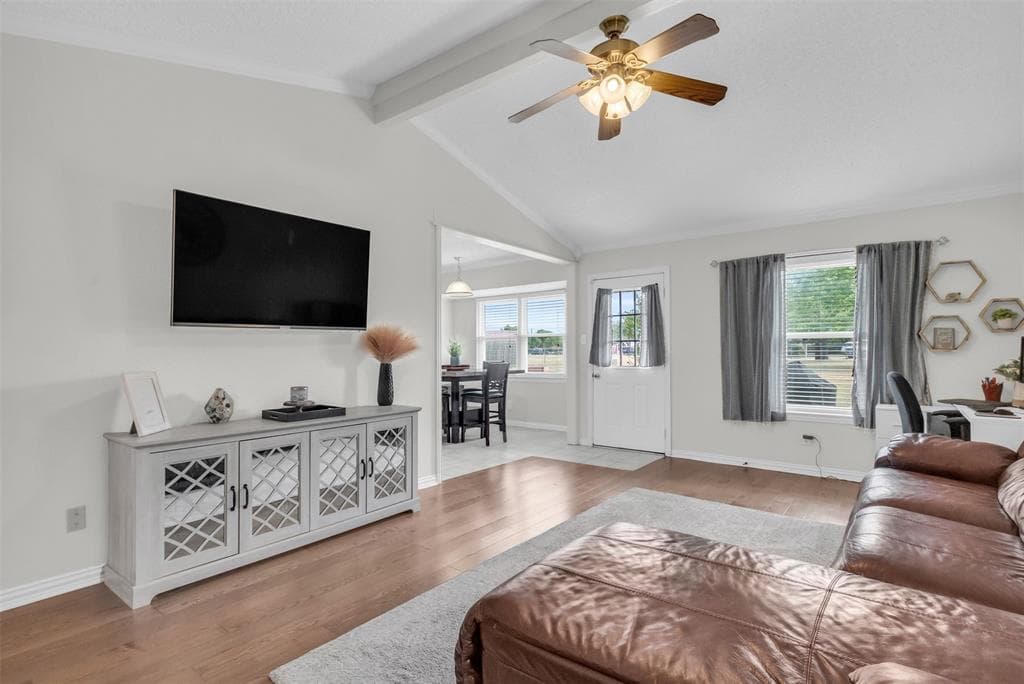 207 David Dr