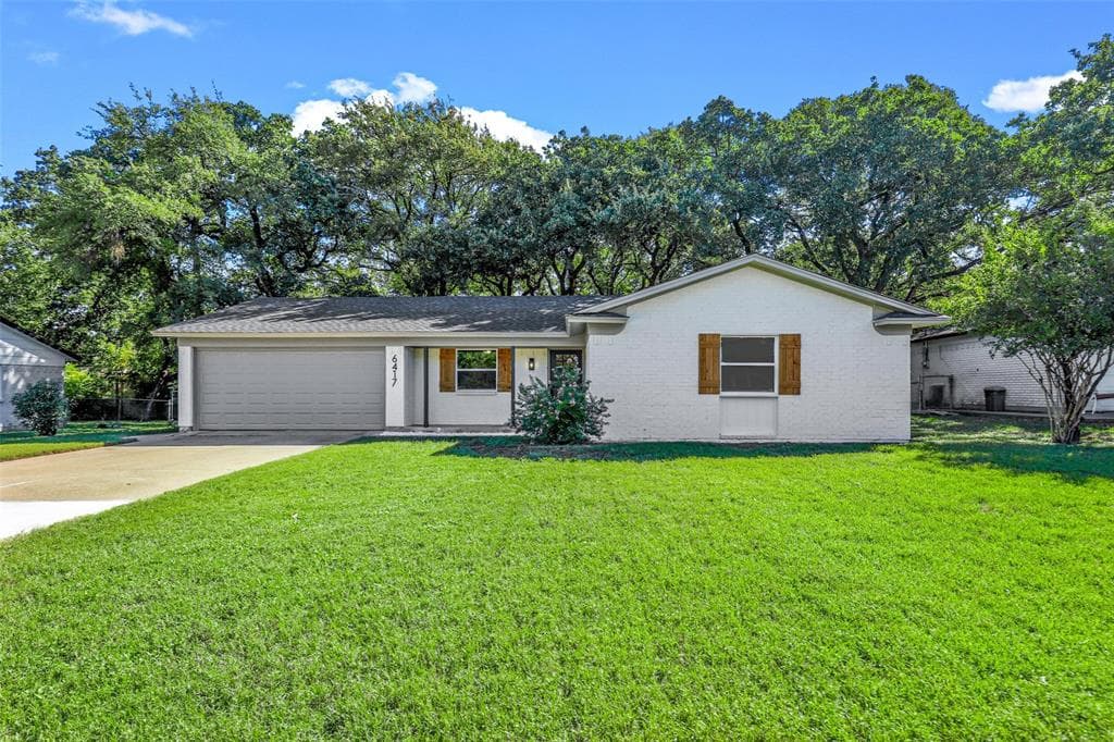 6417 Royal Oaks Dr