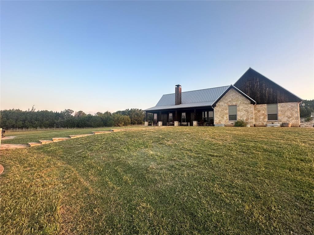 6810 County Road 2008