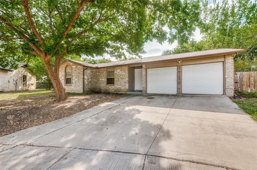 3710 Lindsey Ct