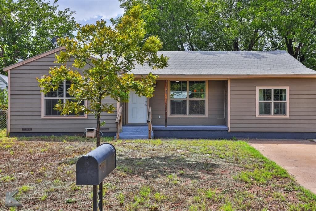 1158 Sunset Dr