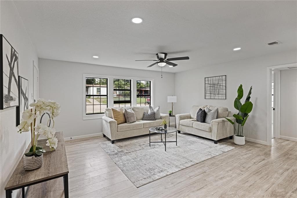 5744 Truelson Dr