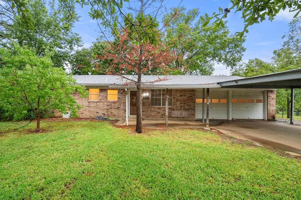 8120 Storie Rd