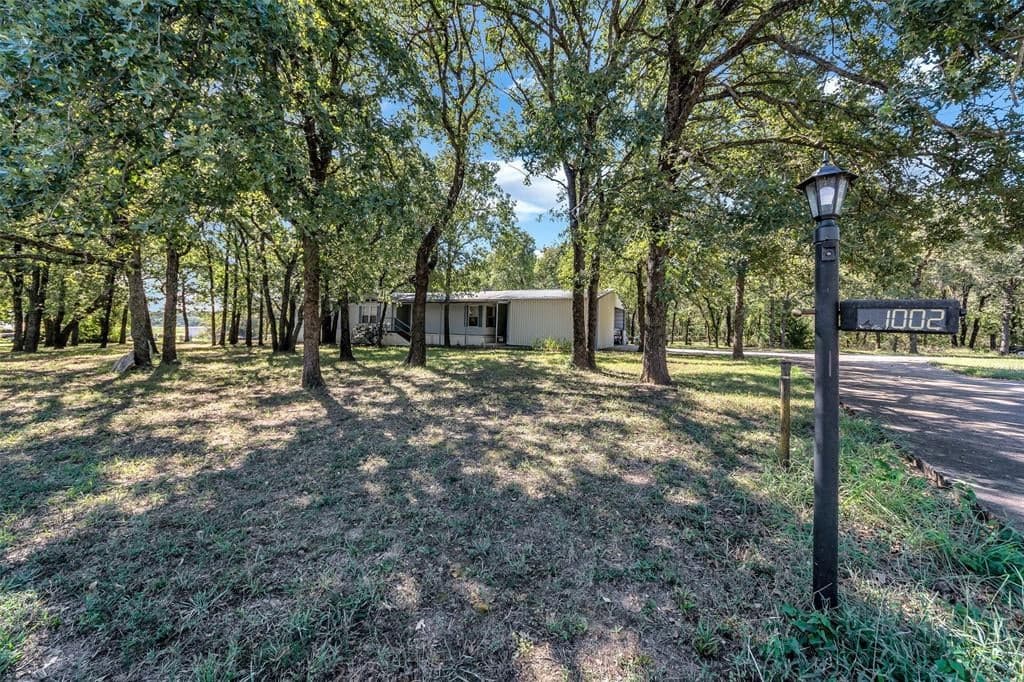 1002 Shady Ln