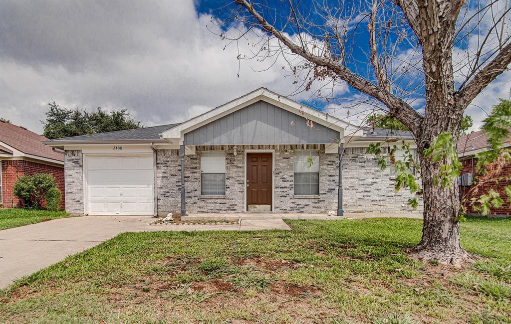 2400 Laurelhill Ln