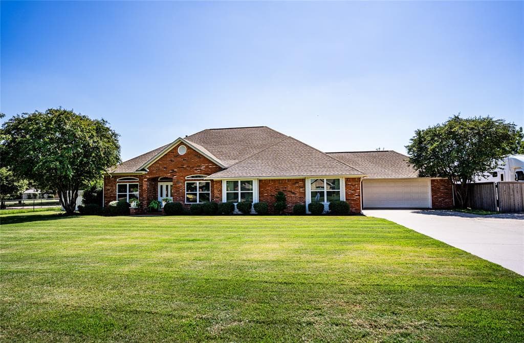 2504 Caddo Trl