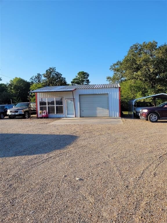 720 W Front St