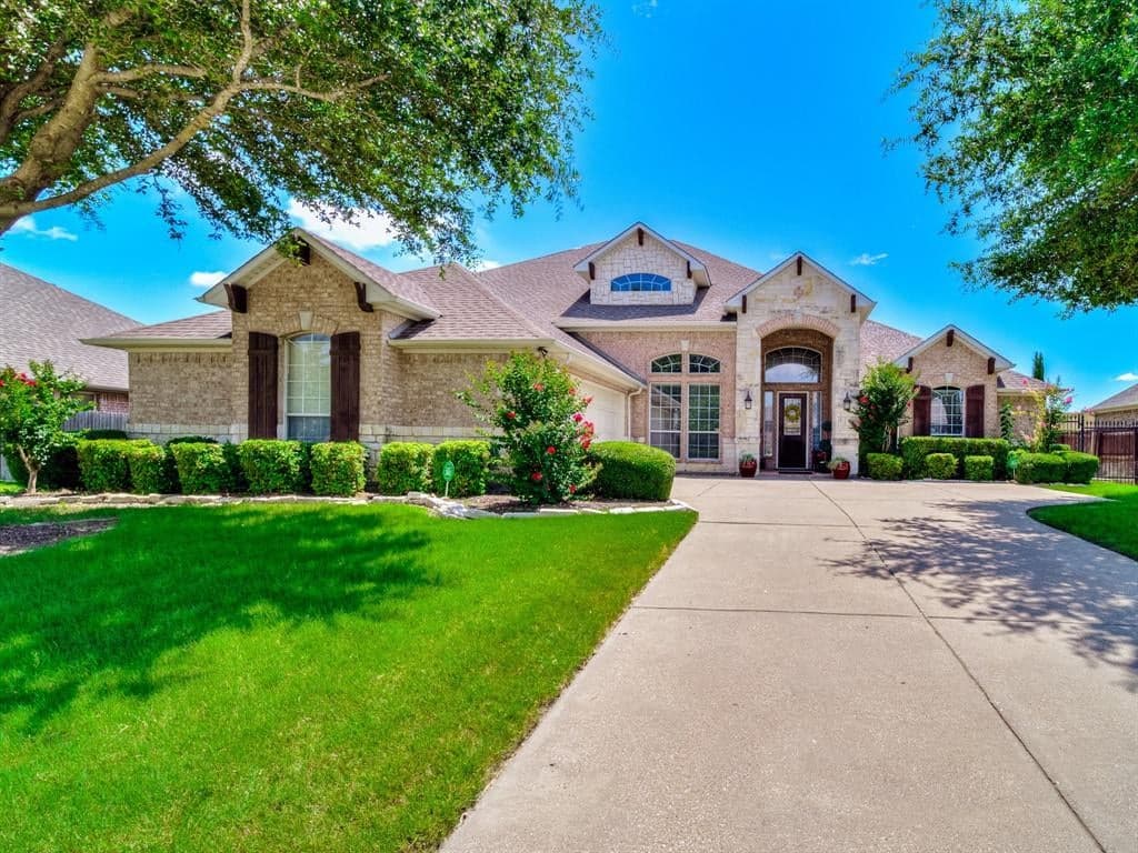 712 Saddlebrook