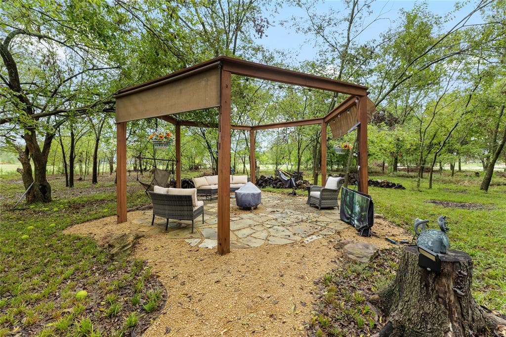 124 Lodge Ct