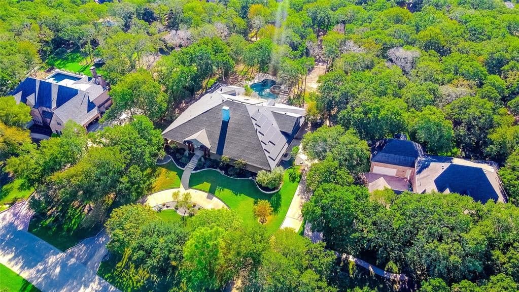 2902 River Bend Trl