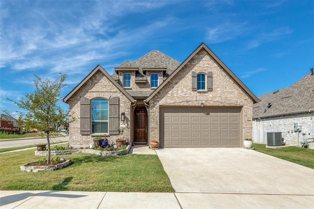 4199 Carter Ct