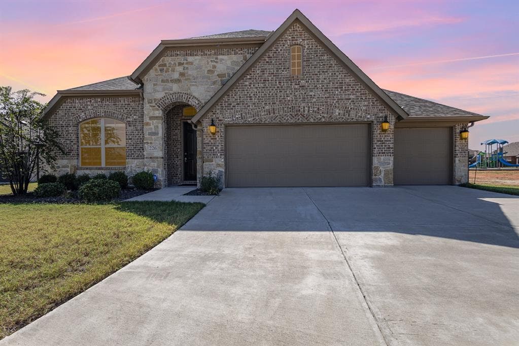 226 Hedgewood Dr