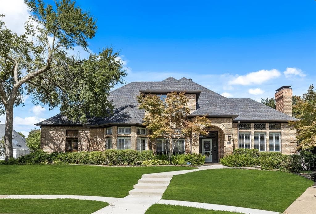 3205 Melanie Ln