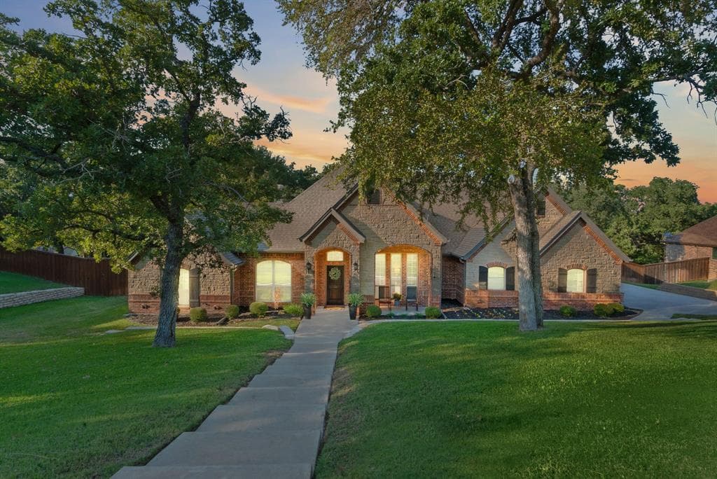 2005 Clear Creek Dr