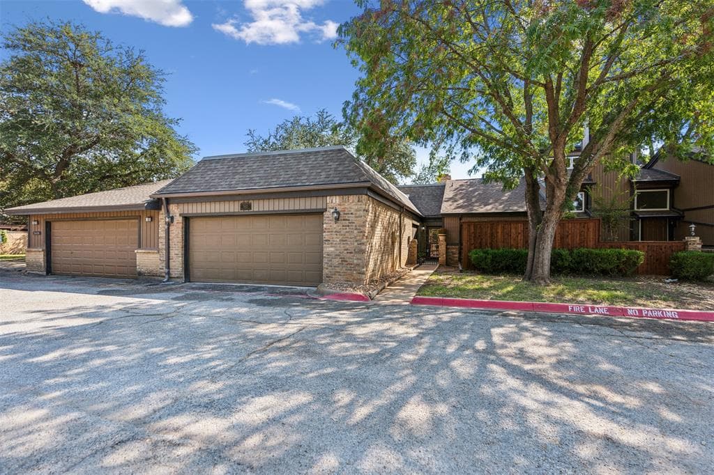 5612 Oak View Dr