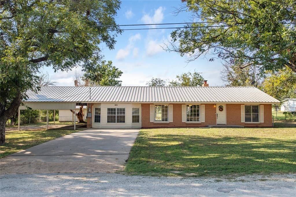 801 W Kyle St
