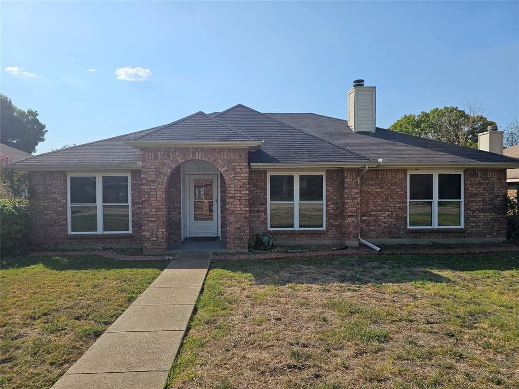 2130 Woodglen Dr