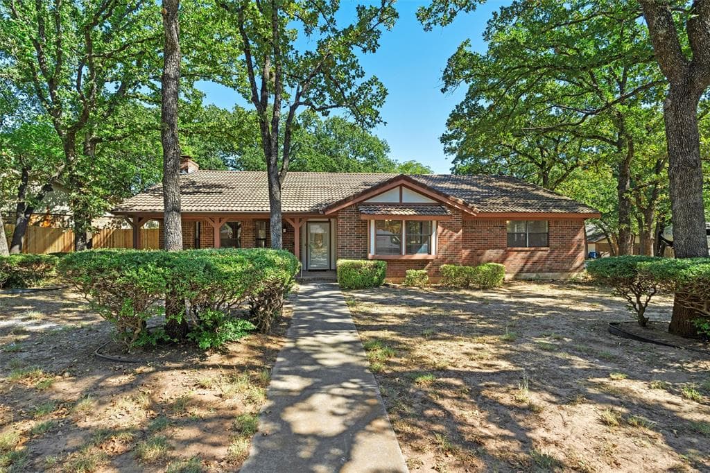 1029 Wood Ridge Dr