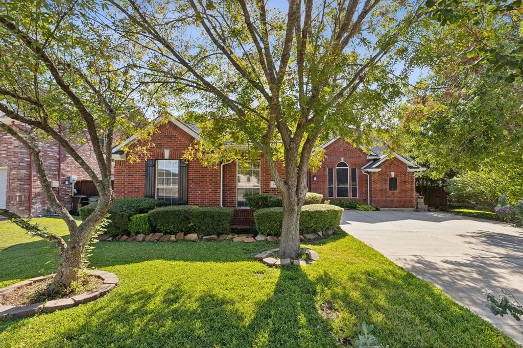 3808 Oxbow Creek Ln