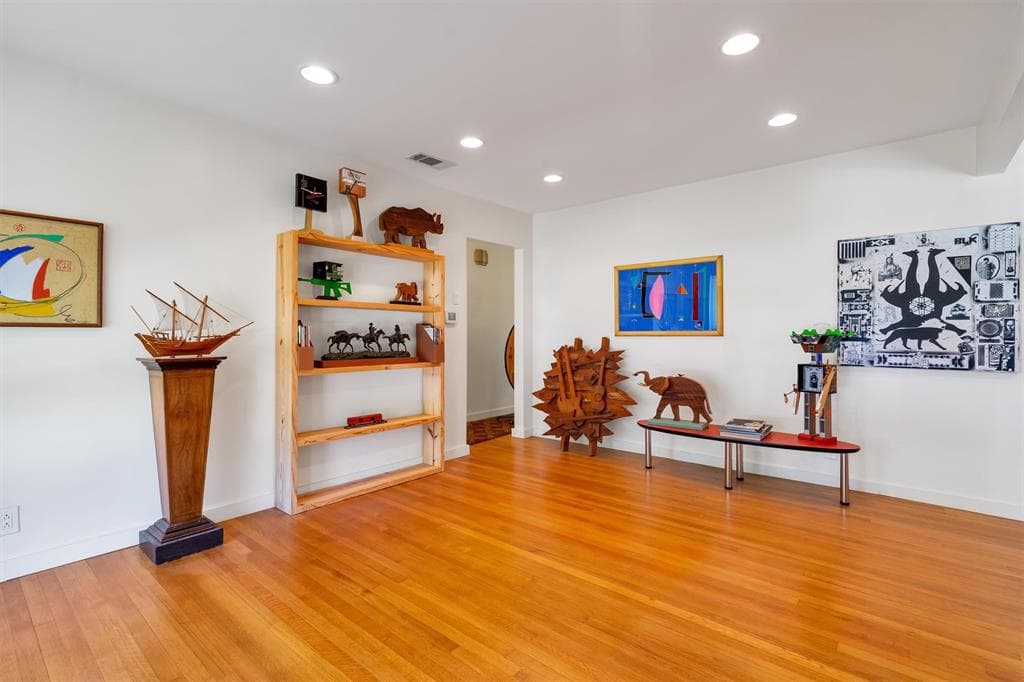 Gallery image 5