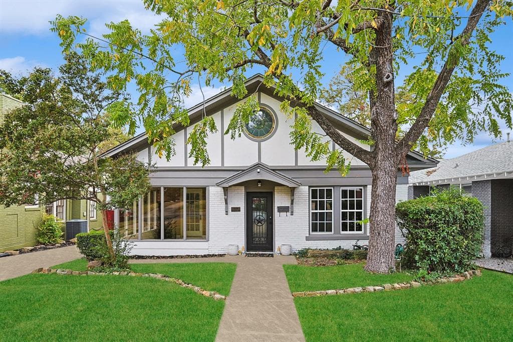 5620 Richmond Ave