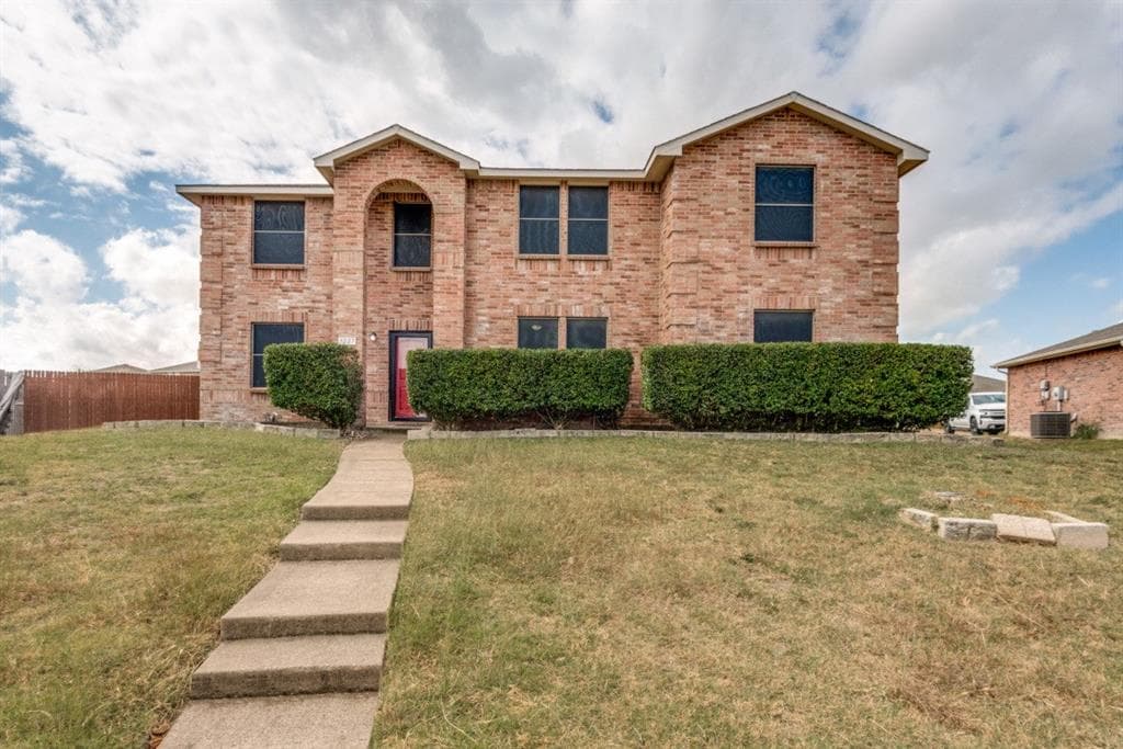 3227 Poppy Pl
