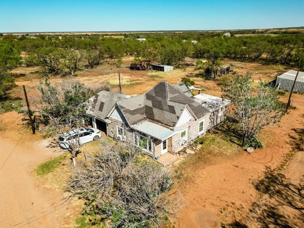 712 County Road 819