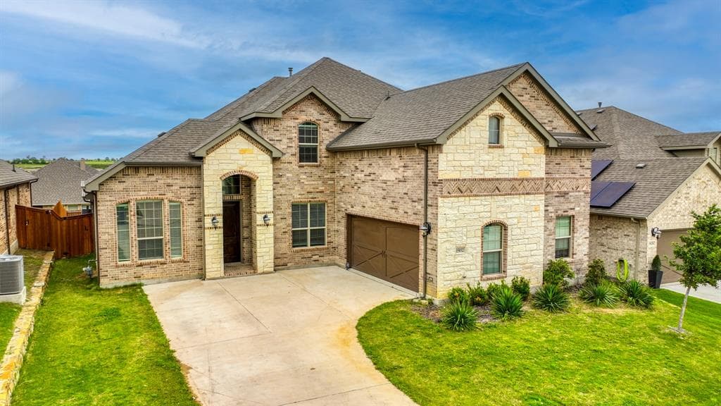 15032 Gladstone Dr