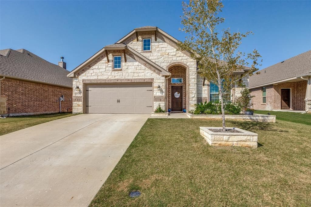 3217 Greymoore Dr