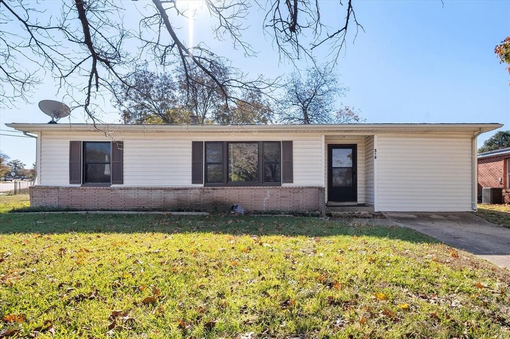 312 Kay Lynn St