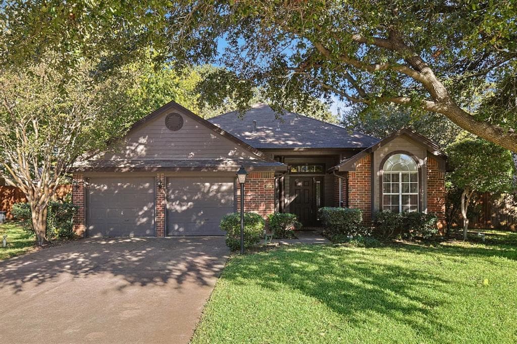 204 Arwine Dr