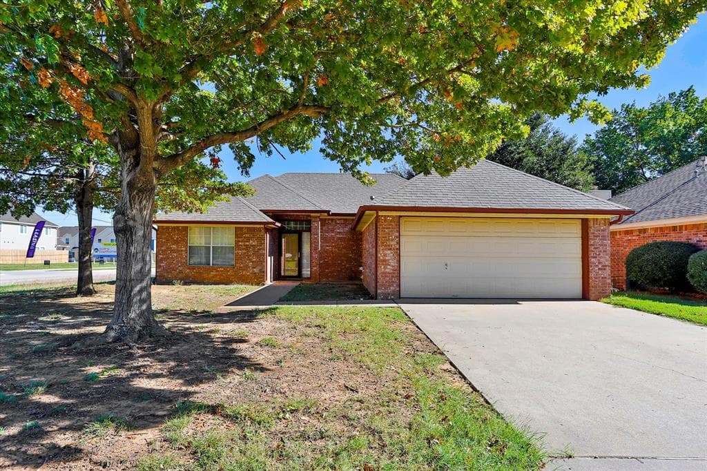 1124 Bayfield Dr