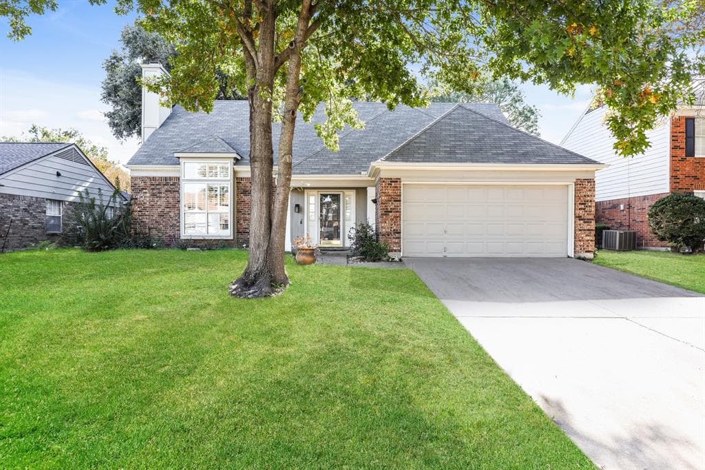 611 Ashcroft Dr