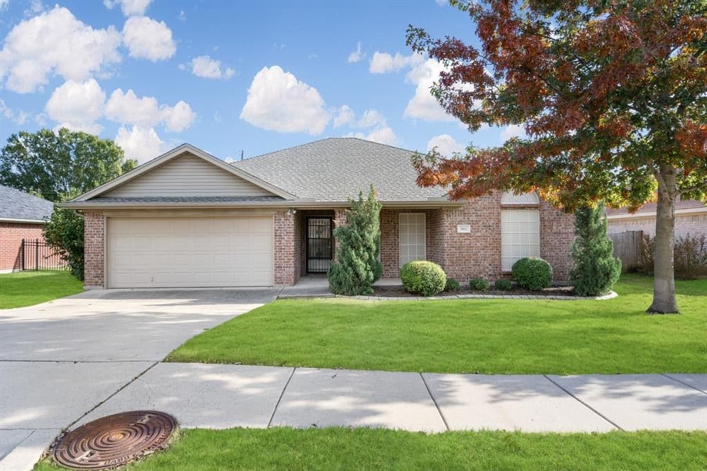 563 Tanglewood Dr