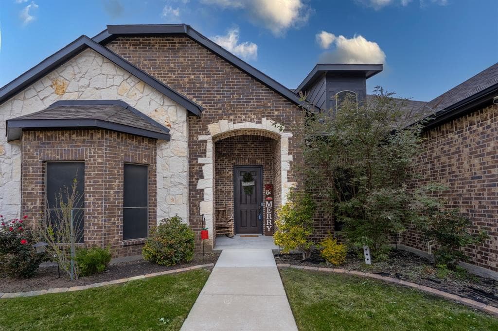 1860 Harvest Ln